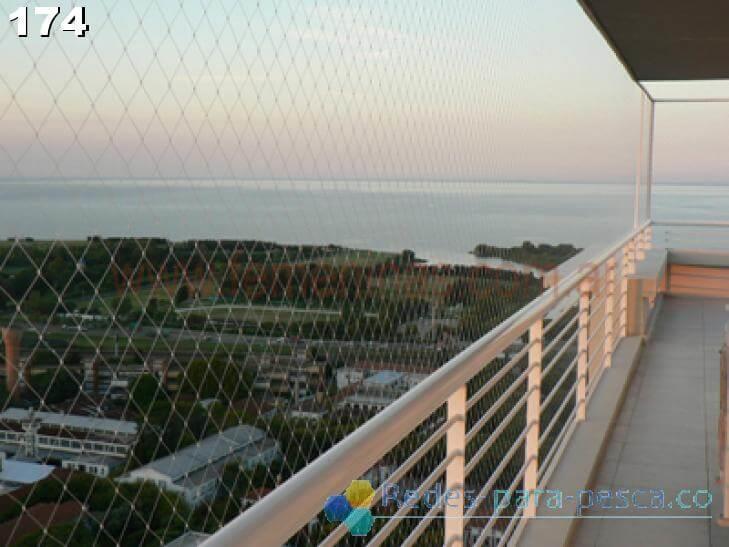 Redes transparentes en balcones